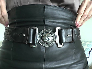 Belt Fitting in the Living Room, Part 1, Lady Victoria Valente