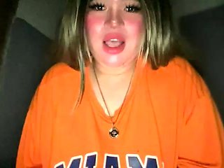 Blond solo beauty jerking off her dick