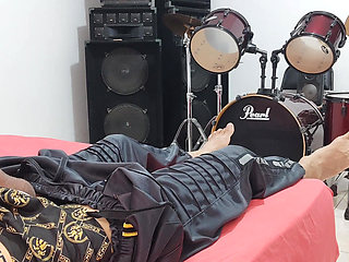 I masturbate my big cock in my stepsister's room