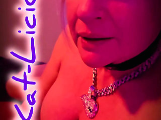 Kat-licious Dances Provocatively Naked on Bed