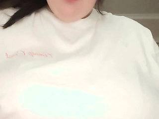 BBW Gamer Girl Masturbating Her Fat Pussy