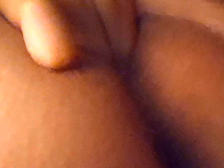 college girl masturbates her