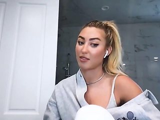 Blonde Stefanie Knight Eagerly Opens Her DMS For Lusty Guys