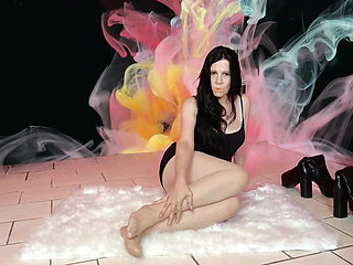 Jerk off to My Flesh-colored Nylons