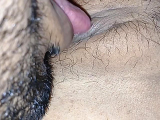 Bhabhi ki choot ko chata aj