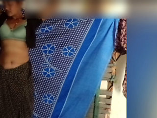 Devar ne bhabhi ko bedroom me choda Bhabhi fucked devar home alone