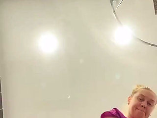 Vacuuming with Highheels