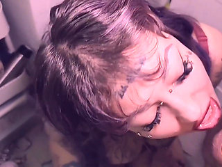 Thick Facial Cumshot Goth Chubby Girl