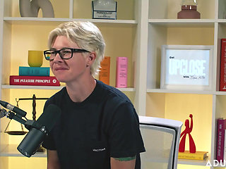 Khloe Kingsley: Squirting on Camera & Red Flags