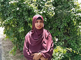 Young Muslim Hijabi Sis in Law seduced her Bhai Jaan and lured him to Fucked her Hard and Cum Dump her Pretty face. She moaned like a little