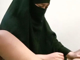 Hijab Girl Fucks Her Best Friend and Gives Him a Handjob as a Gift for His Friendship