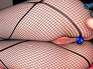PAWG Caresses Juicy Clitoris and Fucks Juicy Pussy with Dildo