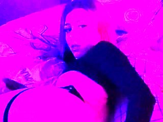 Teen british babe solo masturbation