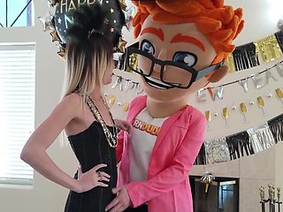 PornDude's Piledriver Party with Blonde Bombshell Nicole Nichols!