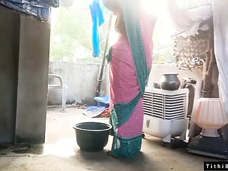 Bangladeshi Bhabi Flashes Her Big Boobs To Horny Neighbor - Desi Village Sex