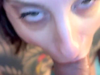 Sloppy Deepthroat Blowjob From Elli Raven