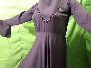 Indian Bhabhi dancing and masturbating in the bedroom and talking dirty