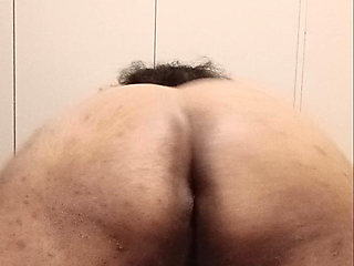 Shaking My Ass for You!