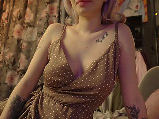 Surprise: Tattooed Stepmoms Girlfriend Role in Hentai