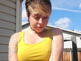 Outdoor Self-Pleasure at its Finest!