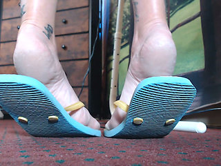 Blue rubber flipflop shoeplay