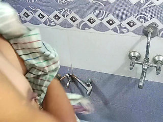 Having Sex with My Stepsister While She Is Bathing in Bathroom