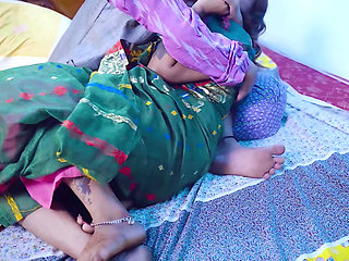 Bete ke ghar pe nhi rahne par sasur ne meri jawani ki pyaas bujhai
