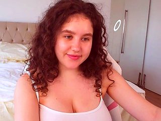 Brunette Solo Webcam Masturbation