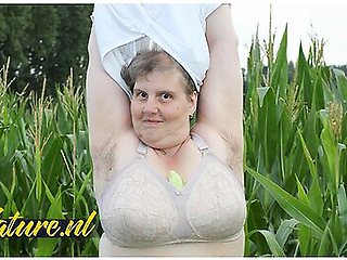 Hairy Mature Bbw Tina Plays With Her Huge Ass & Fat Pussy In A Corn Field