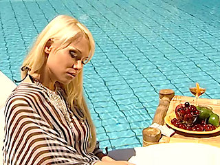 Fruit, Sun and a Perfect Body to Show off