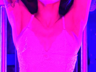 Amateur Big Titted Brunette Get Fucked On The Couch