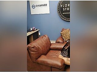 My Friend Likes To Suck My Pussy