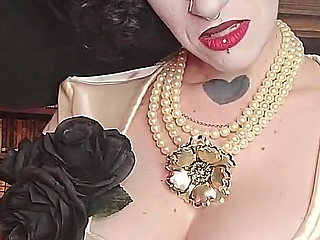 Lady Dimitrescu World Wide JOI