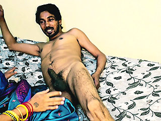 Invited to my sexy village gf at her house, my gf made me very hot, she had audio sex with a lot of heat.