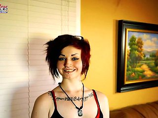 Beauty's teen (18+) porn by Brand New Amateurs