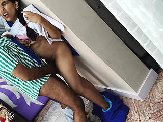 Padosi school girl Sex videos