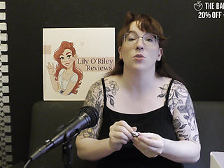 NSFW Review of the Honey Pistil Licking Vibrator From the Bad Peach