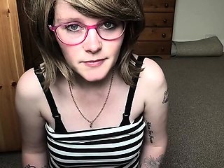 Sydney Harwin – Moms Overflowing Breasts