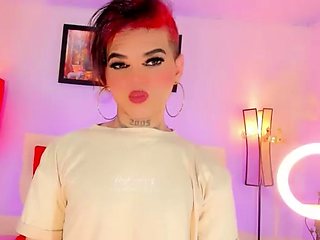 Amateur Webcam Chick Masturbates On Webcam More at