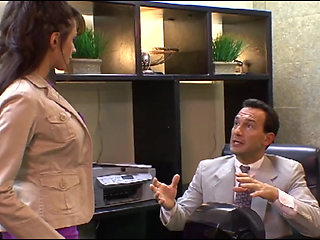 This Samantha Is a Real Fox Because She Landed on Her Boss and Had Fun