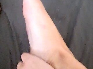 Lotioning up These Feet