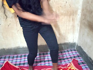 Bangladeshi Desi Wife Dance