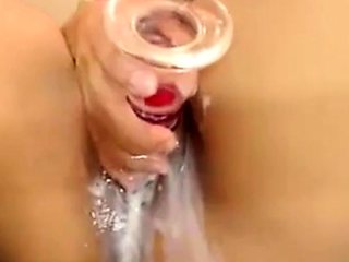 Curvy Latina Amateur Squirts on Webcam