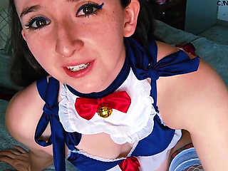 Snowwhite Is so Wet for Squirting a Lot