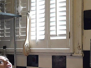 Beth Bennett Bath Behind the Scenes Video