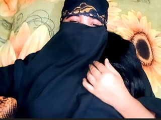 Desi Hijabi Girl Goes Crazy for Fucking