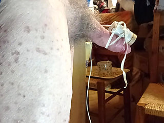 Gay mature cumshot with vibrator, with slow motion video and time-lapse video.