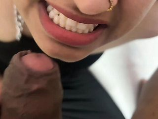 Wife Gives Blowjob Hindi Sex Video