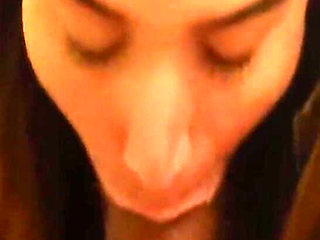 Young Married Sucking Yummy and Swallowing Leitada!