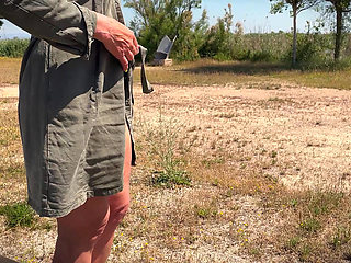 Wife Pisses Outdoors